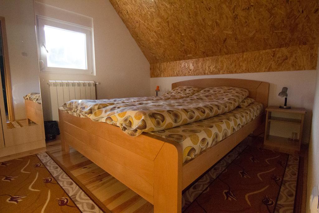 Guest House Happy Žabljak Buitenkant foto